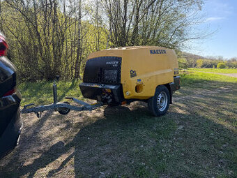 Skrutkový kompresor Kaeser M52 (motor Kubota), prietok 5,7 m