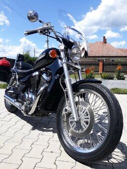 Suzuki VS 800 Intruder (2001)
