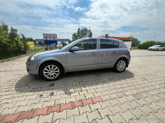 OPEL ASTRA 1.4 /66kw/  2004