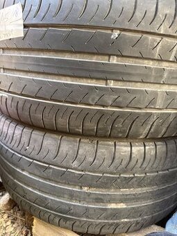 235/45 R18 Dunlop a Michelin