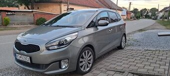 Predam kia carens