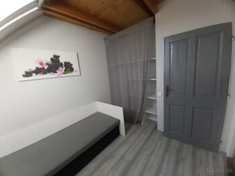 Prenajmem / najom - izbu v RD vo Vinicnom 2km pri Pezinku