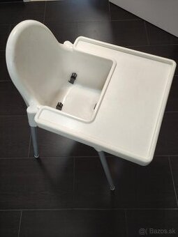 Stolicka na krmenie Ikea