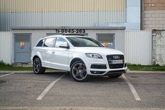 Audi Q7 3.0 Turbo Benzín Quattro 7Miest