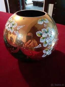 Novoborske sklo, ruzovy porcelan a starsie modre sklo.