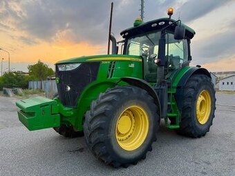 Traktor JOHN DEERE 7230R