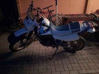 Suzuki dr 600