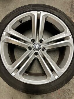255/40R19 pneumatiky + disky
