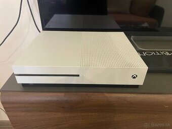 Predám Xbox one S