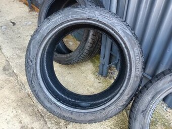 285/40 R21 109 Y XL Celoročné Vredestein Quatrac Pro