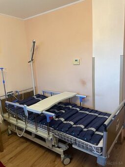 Elektrická polohovacia posteľ s matracom Multibed Unizdrav