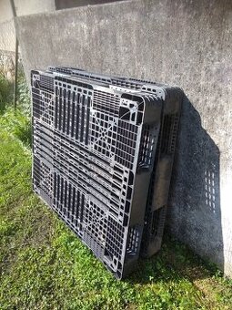 Plastové palety