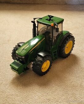Bruder traktor John Deere 7930