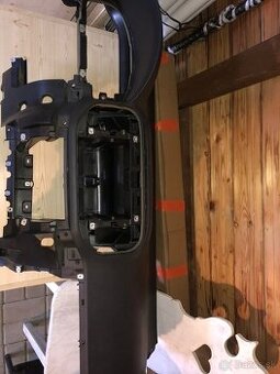 Prístrojová doska golf5plus 1.9tdi