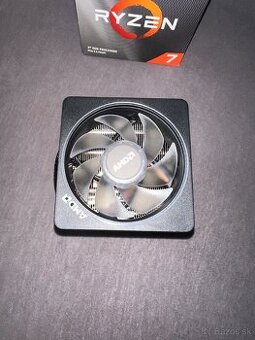 Amd wraith prism Chladič