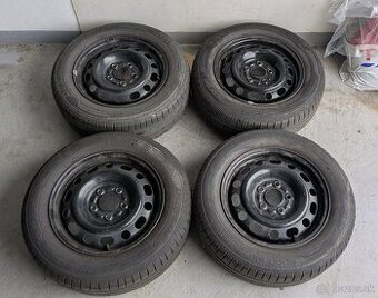 Kolesa z Mazdy 3 195/65 R