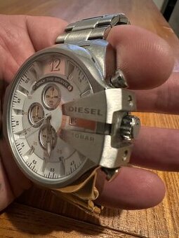 Diesel hodinky