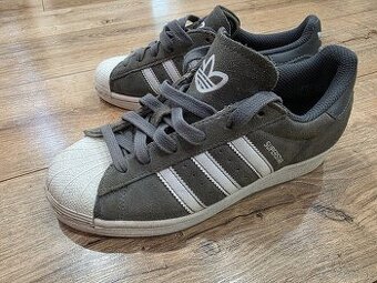 Adidas superstar