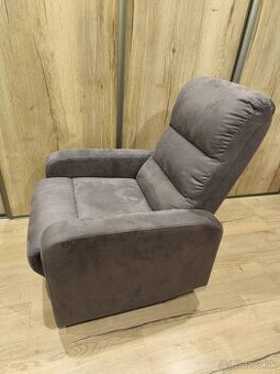 Predám polohovateľné kreslo