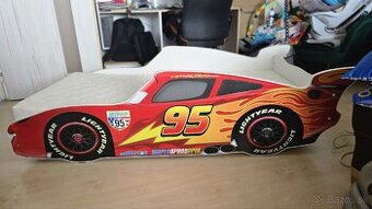 Detská posteľ autíčko