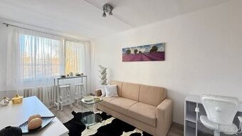 TERASA - 1 IZBOVÝ BYT 32 M2, UHEROVA ULICA 1 POSCHODIE