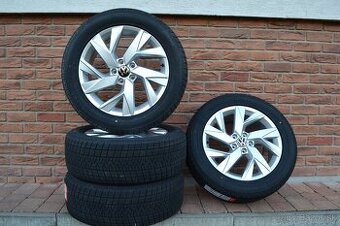5x112 R18 Zimna sada Org. VW Tiguan + 235/55 R18 Gripmax