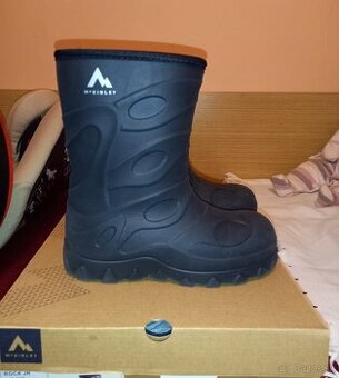 Detská zimná obuv - čižmičky McKINLEY Rock Winter Boots č.32