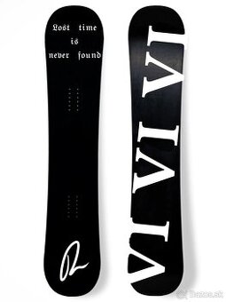 Snowboard značky VIVIVI