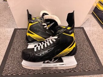 BRUSLE CCM TACKS 1792,   vel. 9 /44