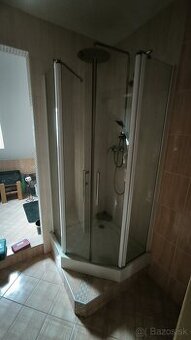 Darujem skla zo sprchovacieho kúta