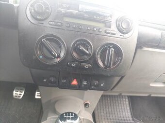 V W BEETLE