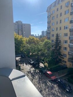 PRRENÁJOM GARSÓNKY NOVOSTAVBA+LOGIA,BA 2 NIVY-ŠIRŠIE CENTRUM
