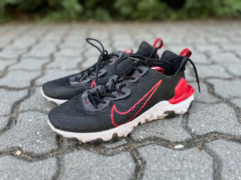 NIKE REACT VISION