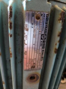 Elektromotor 3kw 900 ot.