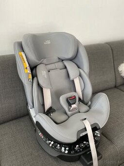 NOVÁ Autosedačka 0-25kg Britax Swivel, Frost Grey 6/2027