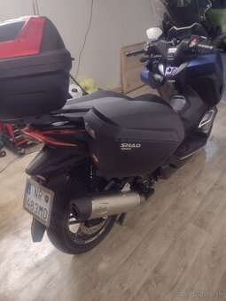 Honda Forza 350