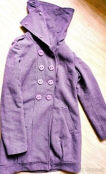 ZNAČKOVÝ TAKMER NOVÝ DÁMSKY ZIMNÝ KABÁT S KAPUCŇOU č.S