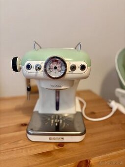 pákový kávovar Ariete Vintage Espresso.