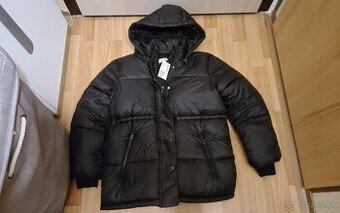 ová Dievčenská bunda značky H&M č. 146/152 - 12 Eur