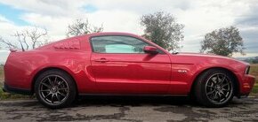 Ford Mustang 5.0 GT - 1