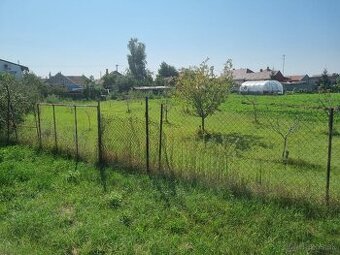 Znížená cena - Hurbanovo - stavebný pozemok - 450m2 - 1