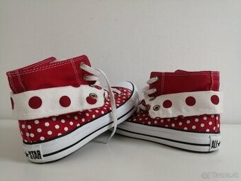 CONVERSE bodkované