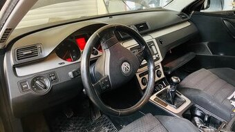 Predám interiér Volkswagen Passat B6