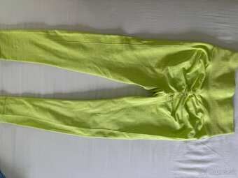zelené push up legíny