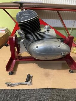 Motor Jawa 250