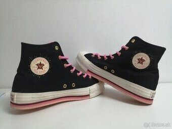 CONVERSE čierne