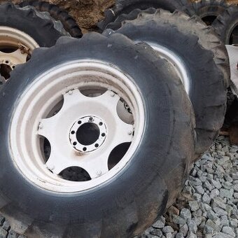 Zadné kolesá zetor