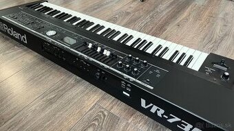Predám Roland VR-730 + hard case - 1