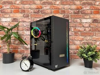 Ryzen 7 5800X\32GB\RX 5700\SSD\650W Zdroj