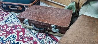 starožitné kufre